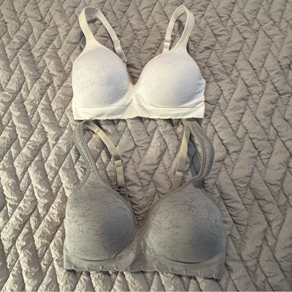 Carole Hochman Wireless Bra Set (2) – NWOT – Size Small